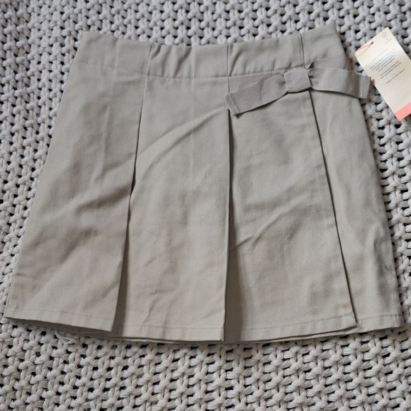 French Toast Other - FRENCH TOAST Girls Khaki Pleated Skort with Side Bow School wear 6X